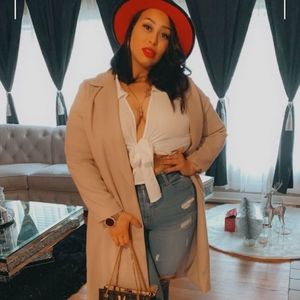 Meet your Posher, Kimberly